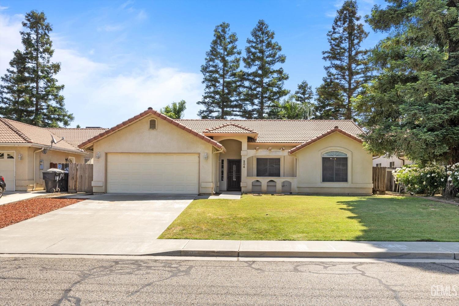 Undisclosed Address Visalia, CA 93292 - Photo 4 of 27