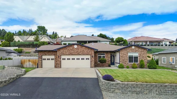 $620,000 | 5807 Englewood Avenue, Yakima, WA 98908