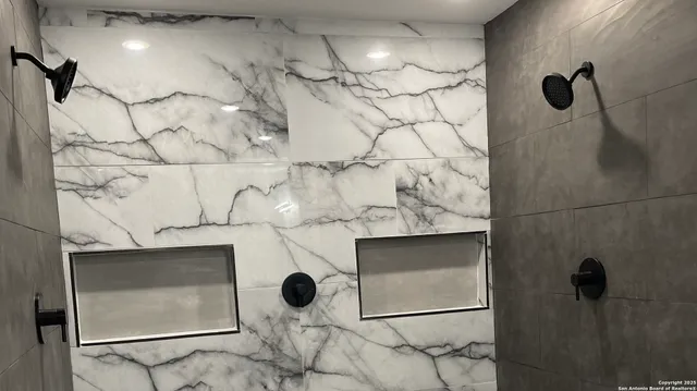 $3,000 | 210 County Road 4643, Hondo, TX 78861