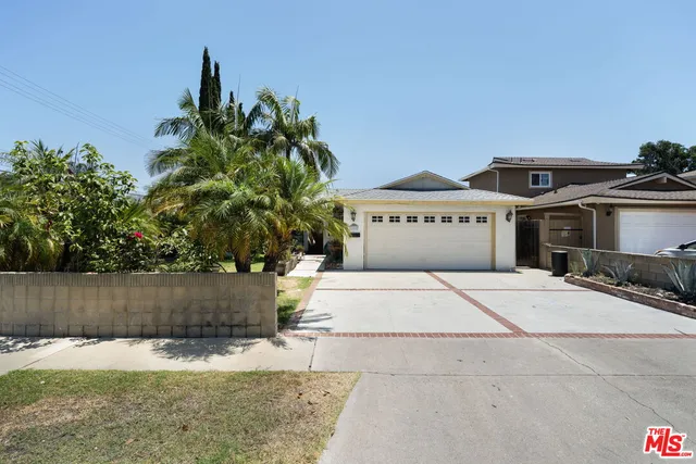 $975,000 | 700 South Plymouth Place, Anaheim, CA 92806