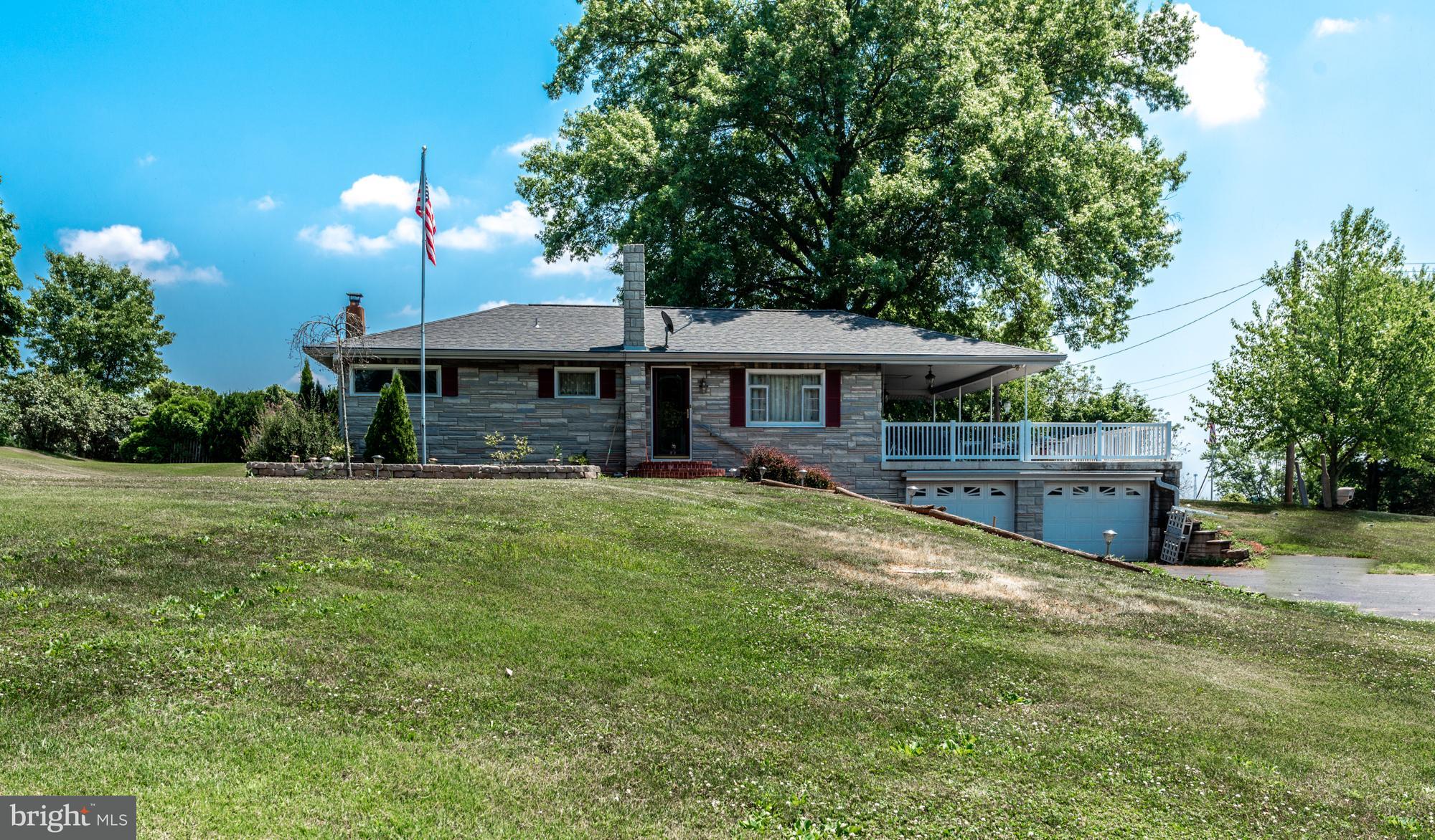 4318 Heather Road Elizabethtown, PA 17022 - Photo 1 of 28 Gallery Image 1