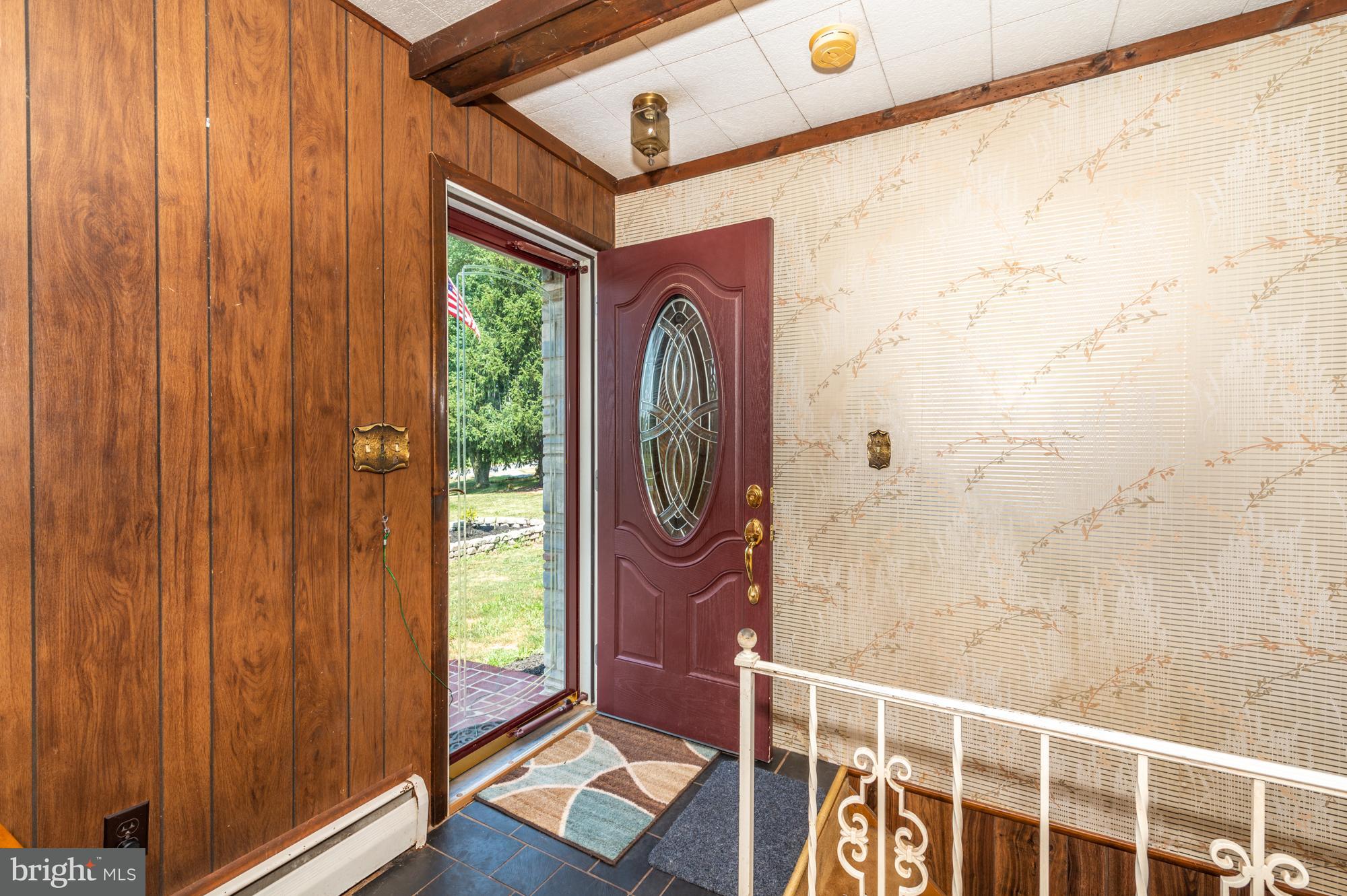 4318 Heather Road Elizabethtown, PA 17022 - Photo 2 of 28 Gallery Image 2
