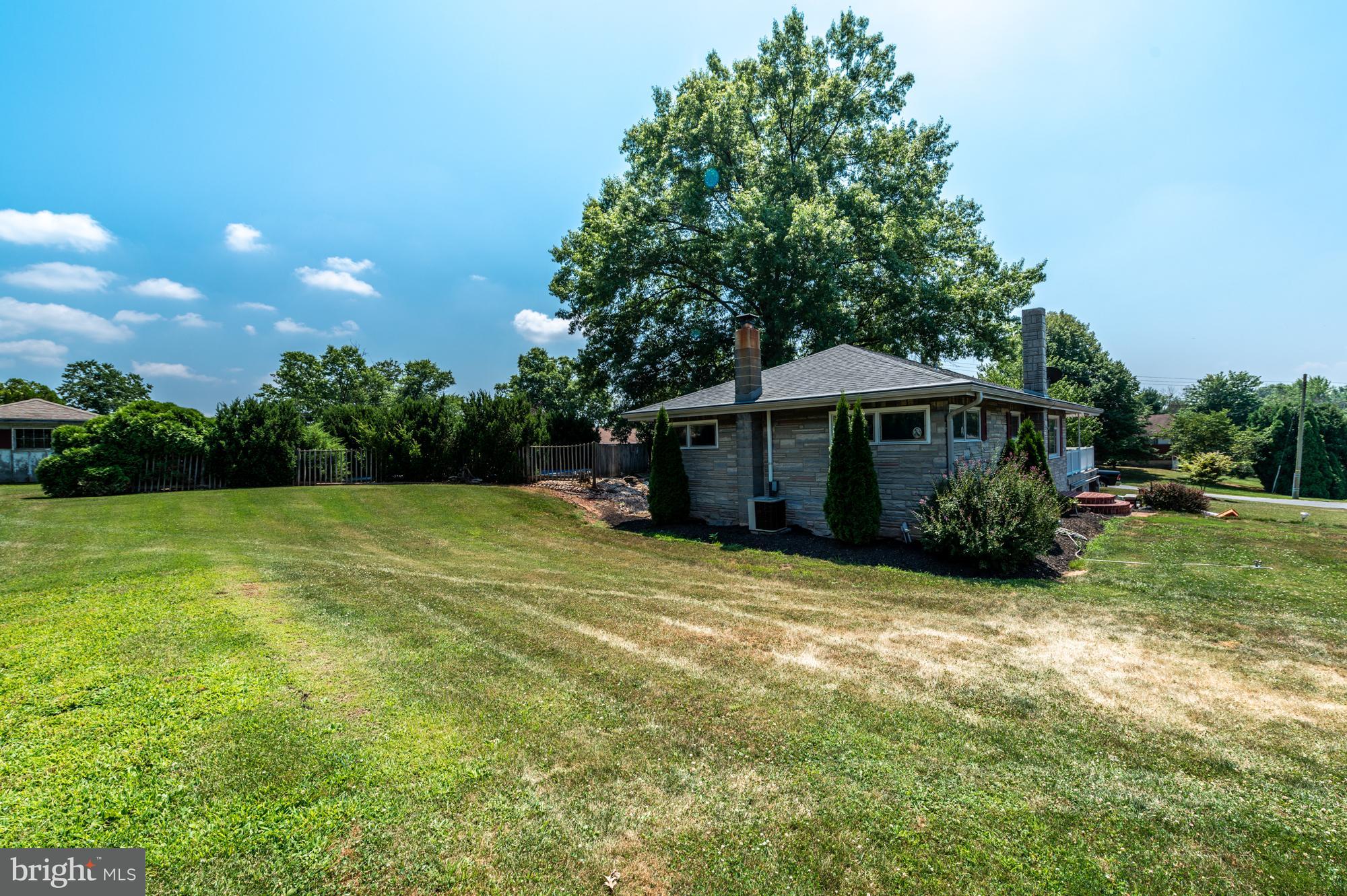 4318 Heather Road Elizabethtown, PA 17022 - Photo 26 of 28 Gallery Image 26