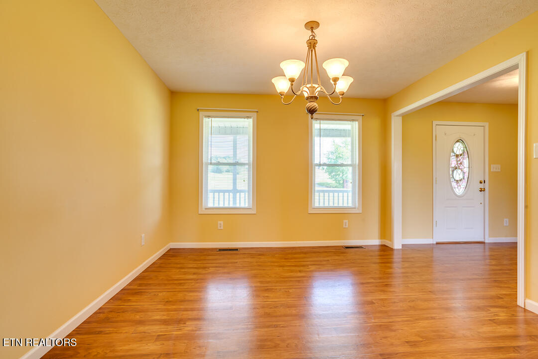 347 Ranch Road Blaine, TN 37709 - Photo 8 of 58 018240530-1-347RanchRdBlaineTn-SCREEN SI