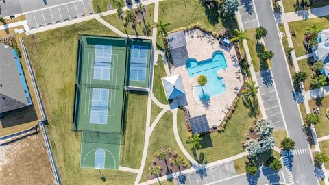 $339,990 | 995 Fiesta Key Circle, Lady Lake, FL 32159