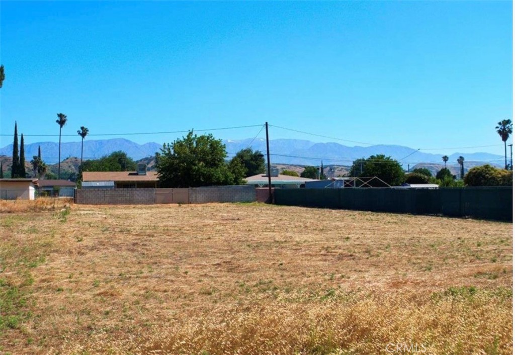 0 Tbd Banning, CA 92220 - Photo 6 of 10 a backyard of a house with lots of green space