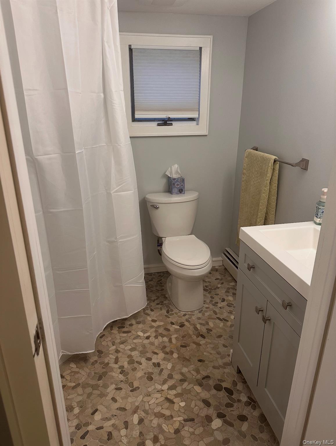 328 South Country Road Brookhaven, NY 11719 - Photo 9 of 10
