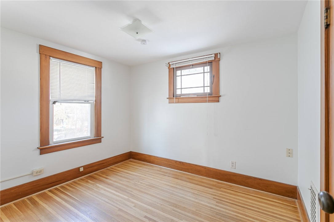 176 Merwin Avenue Rochester, NY 14609 - Photo 22 of 24 2nd floor bedroom