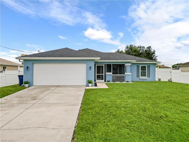 $2,300 | 1010 Chaplin Avenue, Lehigh Acres, FL 33971