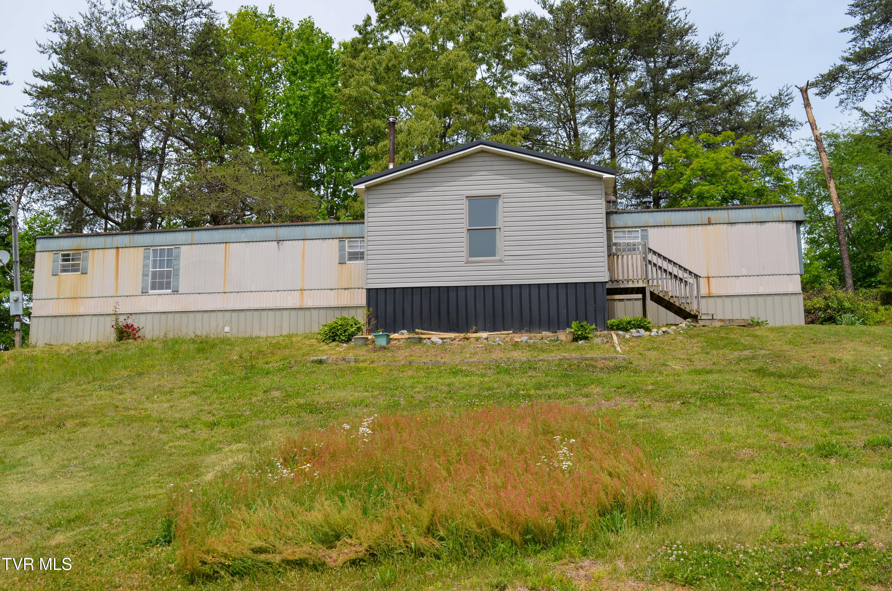 124 Browning Road Telford, TN 37690 - Photo 2 of 31 DSC_6198