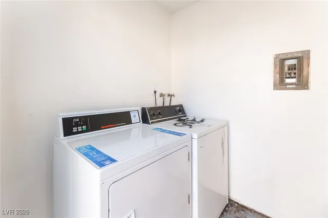$1,600 | 6982 Hopkins Drive, Unit D, Las Vegas, NV 89156