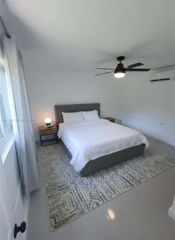 $3,495 | 2823 Polk Street, Unit 2, Hollywood, FL 33020