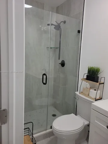 $3,495 | 2823 Polk Street, Unit 2, Hollywood, FL 33020