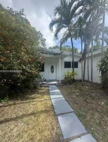 $3,495 | 2823 Polk Street, Unit 2, Hollywood, FL 33020