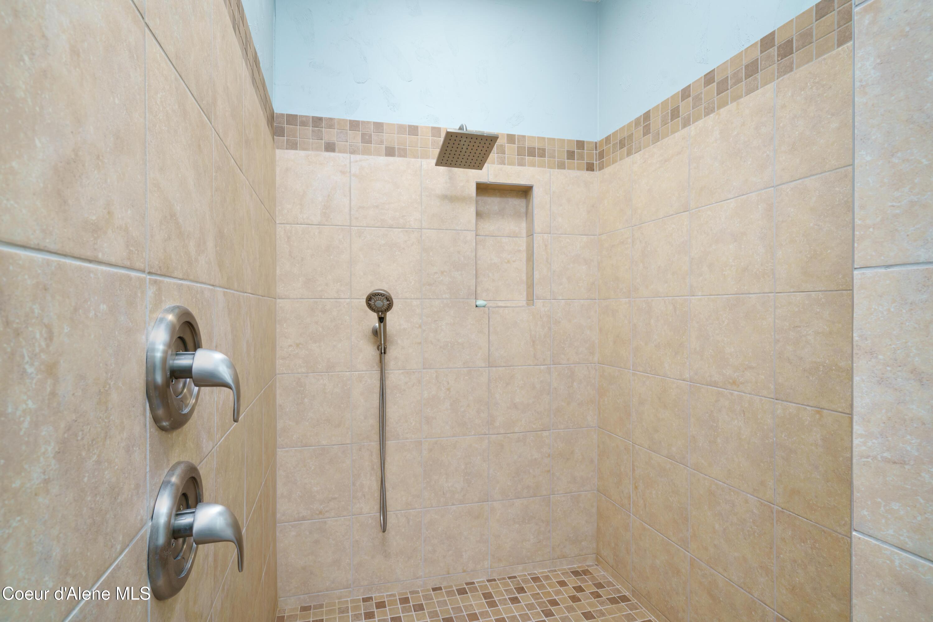 12251 West Blessing Hill Road Post Falls, ID 83854 - Photo 16 of 43 12251WBlessingHlRd.--14