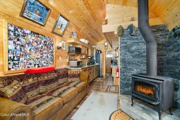 $1,125,000 | 12251 West Blessing Hill Road, Post Falls, ID 83854