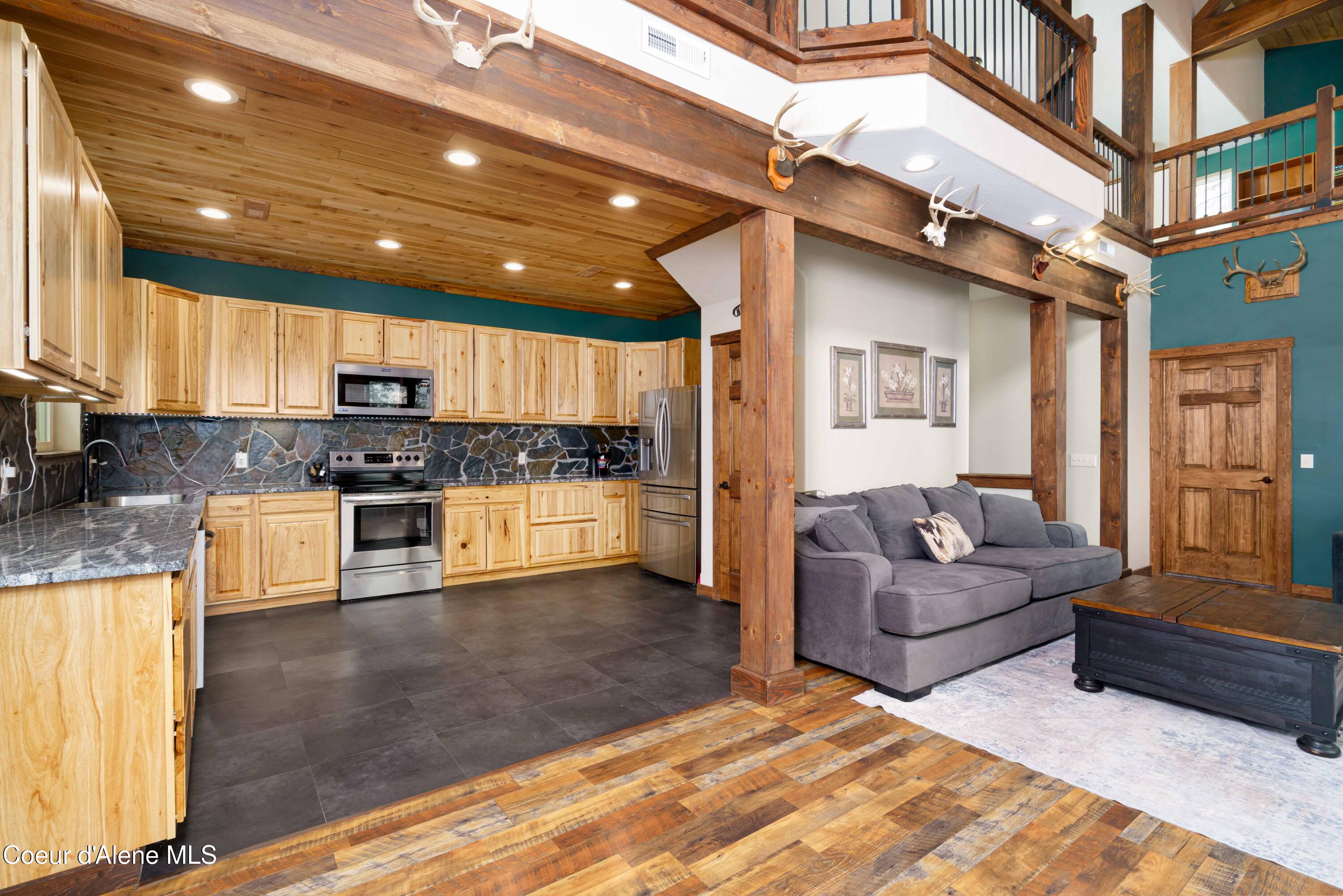 12251 West Blessing Hill Road Post Falls, ID 83854 - Photo 6 of 43 12251WBlessingHlRd.--5