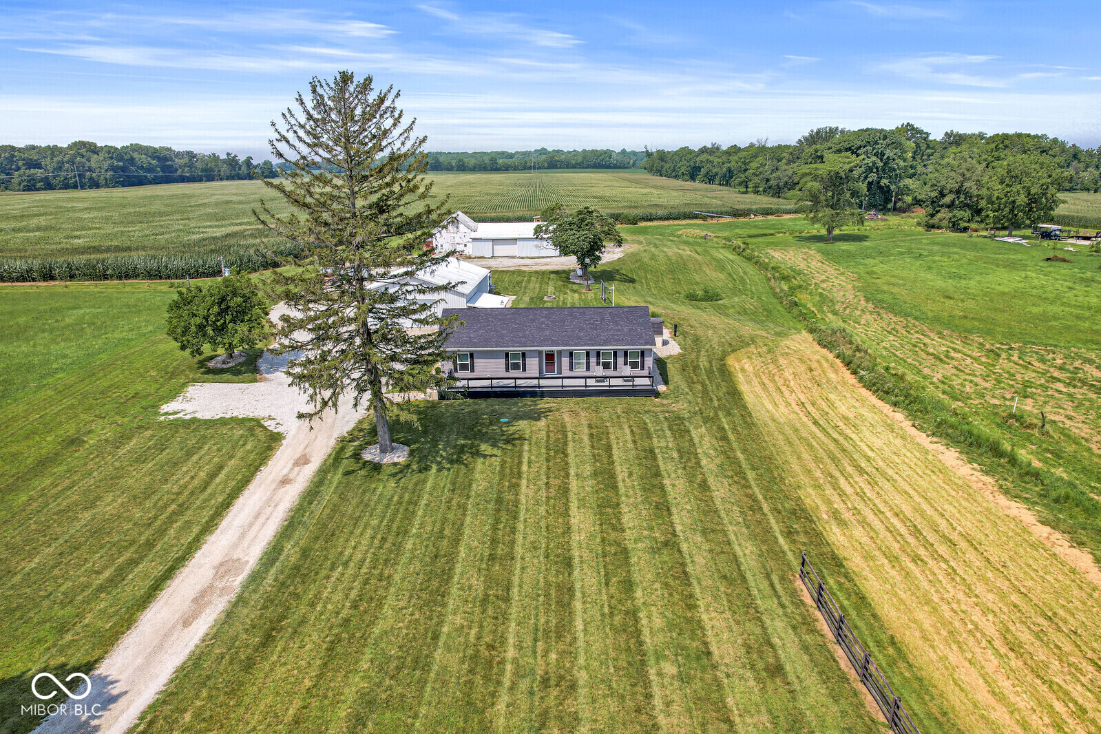 18751 Deshane Avenue Noblesville, IN 46060 - Photo 2 of 41