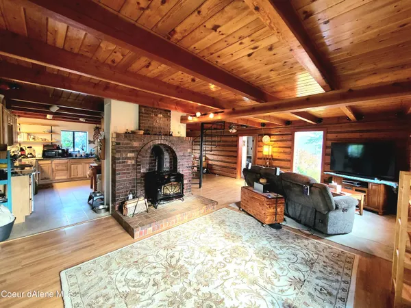 $649,000 | 616 Painter Road, Clark Fork, ID 83811