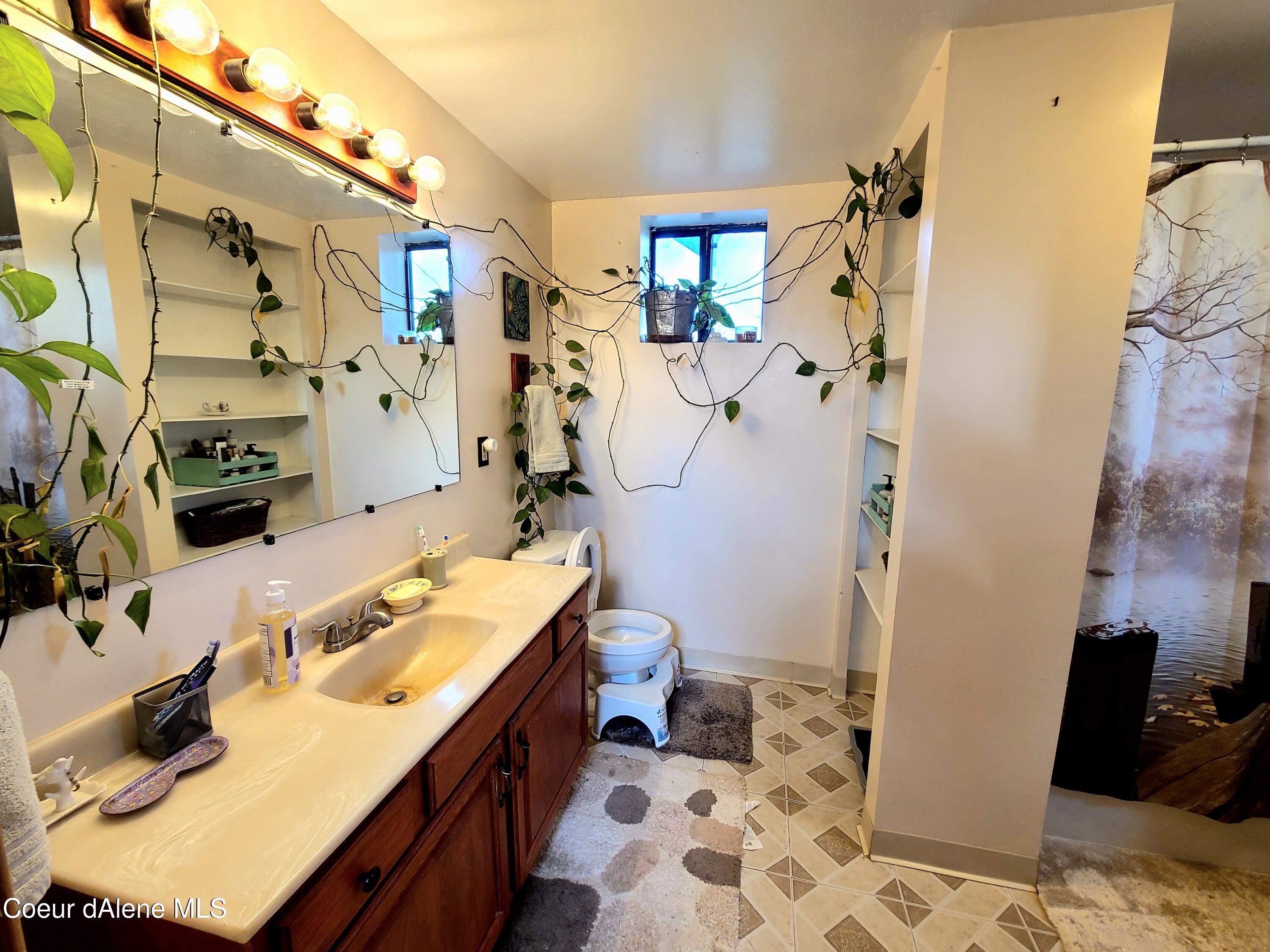 616 Painter Road Clark Fork, ID 83811 - Photo 26 of 64 Bathroom