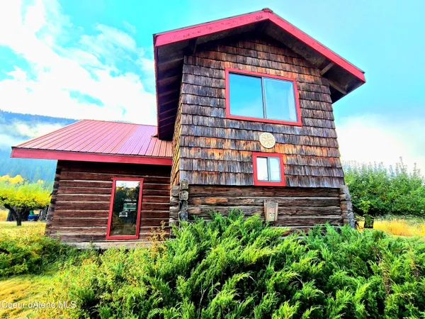 $649,000 | 616 Painter Road, Clark Fork, ID 83811