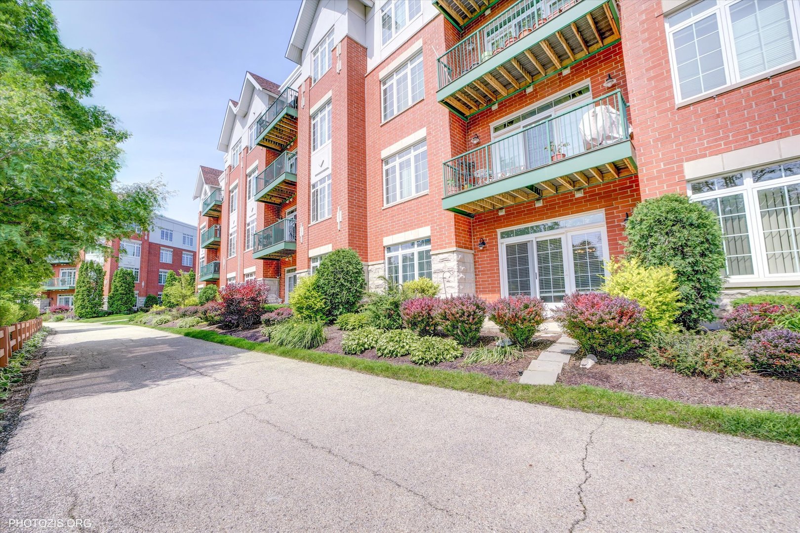 640 McHenry Road, Unit 106 Wheeling, IL 60090 - Photo 4 of 4 front view of a building