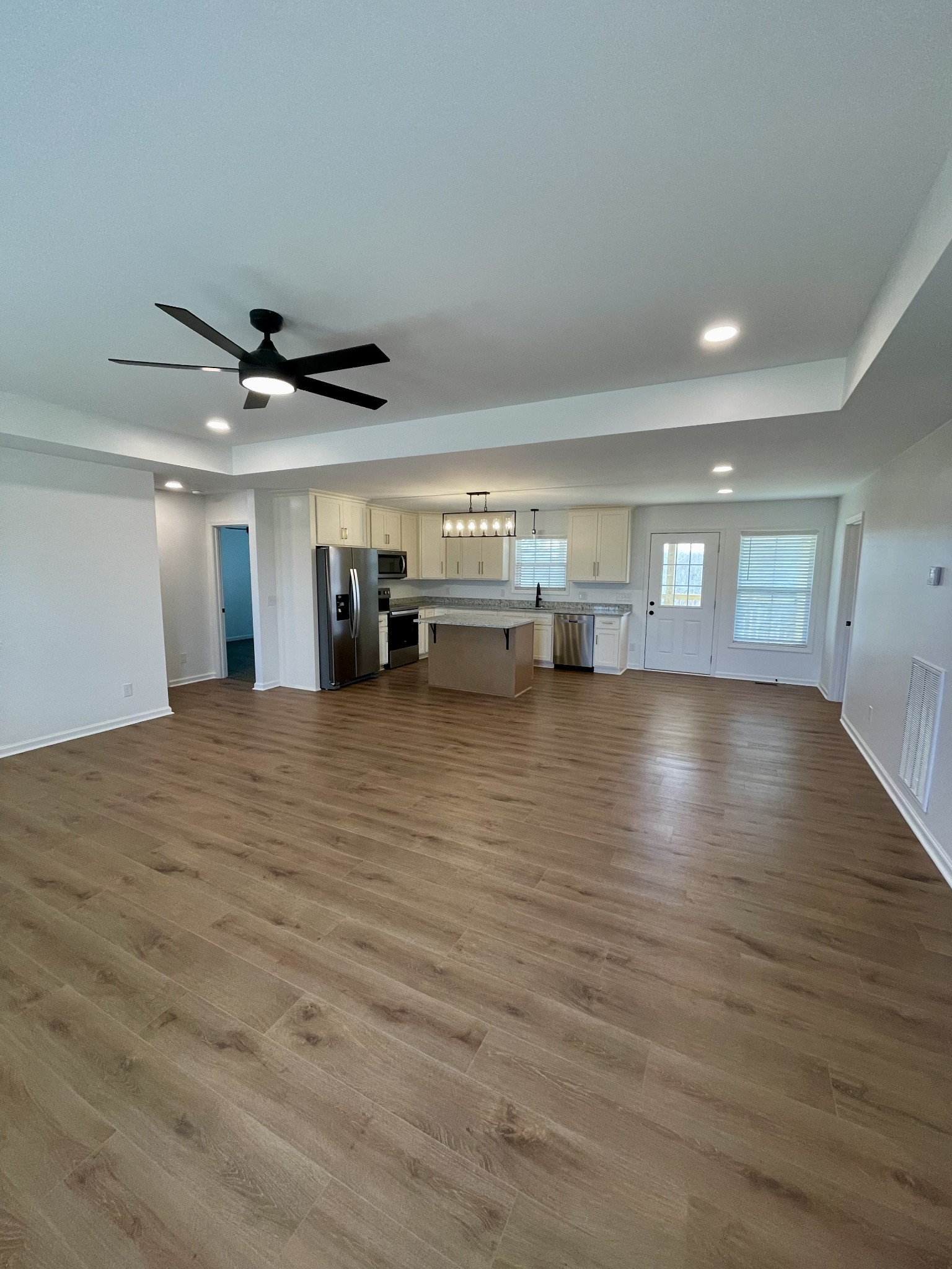 5188 Galen Road Lafayette, TN 37083 - Photo 2 of 18 Gallery Image 2