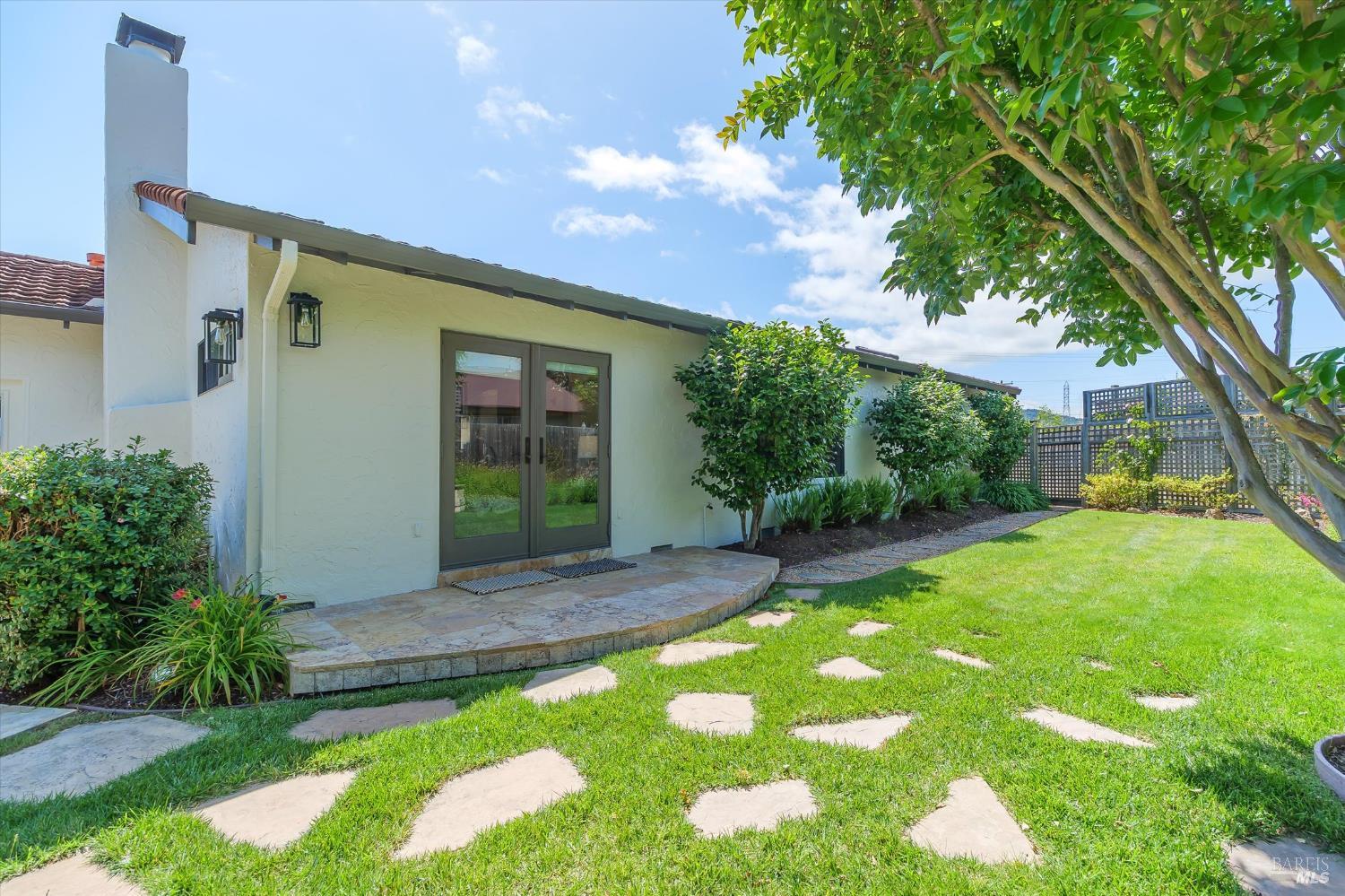 5 Edgemar Way Corte Madera, CA 94925 - Photo 38 of 54