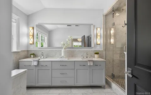 $4,200,000 | 32 Elm Street, Woodbury, NY 11797