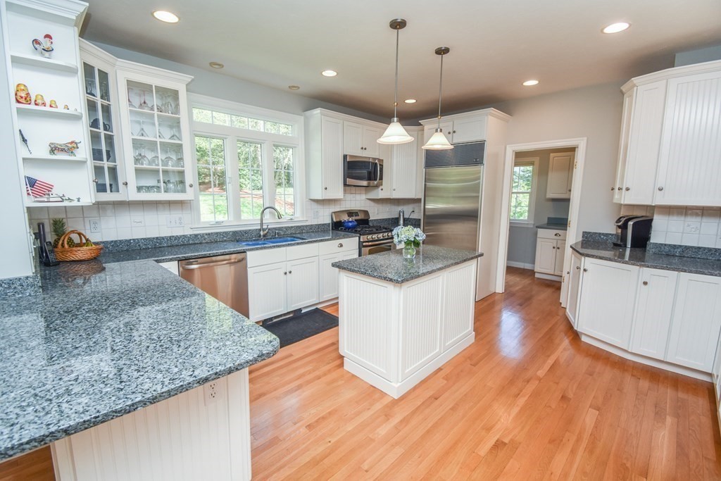 6 Daniel Shays Road Hopkinton, MA 01748 - Photo 9 of 41 Gallery Image 9