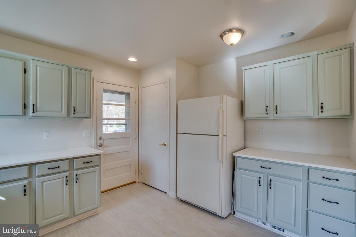 7306 Castle Road Manassas, VA 20109 - Photo 12 of 36 Gallery Image 12
