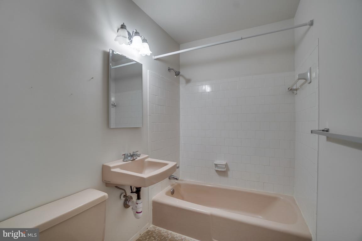 7306 Castle Road Manassas, VA 20109 - Photo 23 of 36 Gallery Image 23