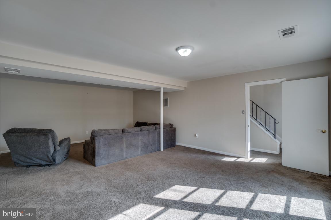 7306 Castle Road Manassas, VA 20109 - Photo 29 of 36 Gallery Image 29