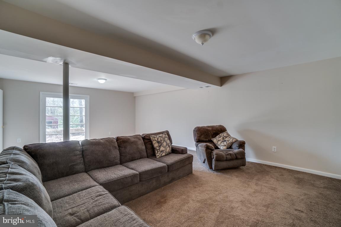 7306 Castle Road Manassas, VA 20109 - Photo 30 of 36 Gallery Image 30