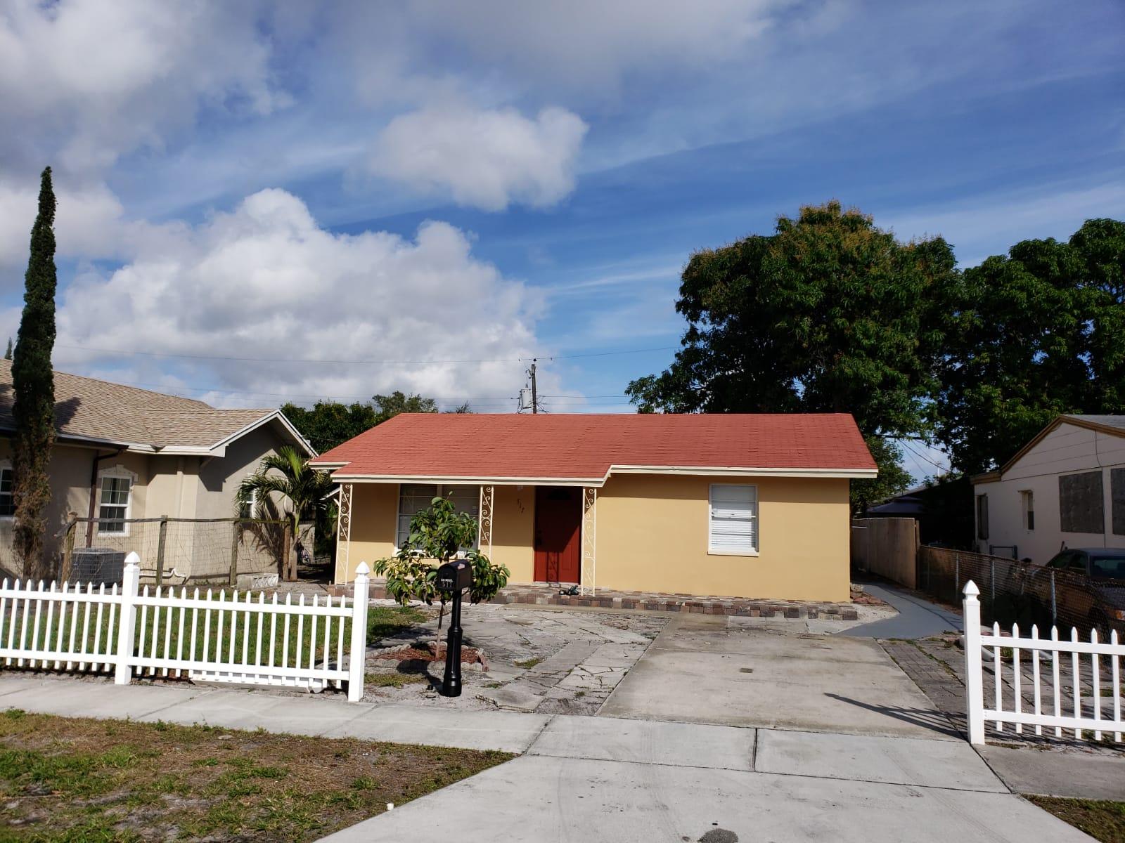 517 Revere Road West Palm Beach, FL 33405 - Photo 1 of 23 Front