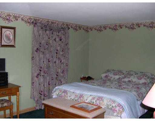 27 Hemlock Road Holbrook, MA 02343 - Photo 8 of 10