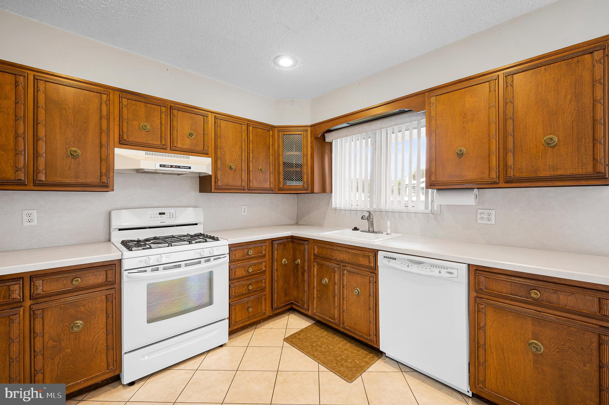 9 Stephen Drive Glendora, NJ 08029 - Photo 13 of 29