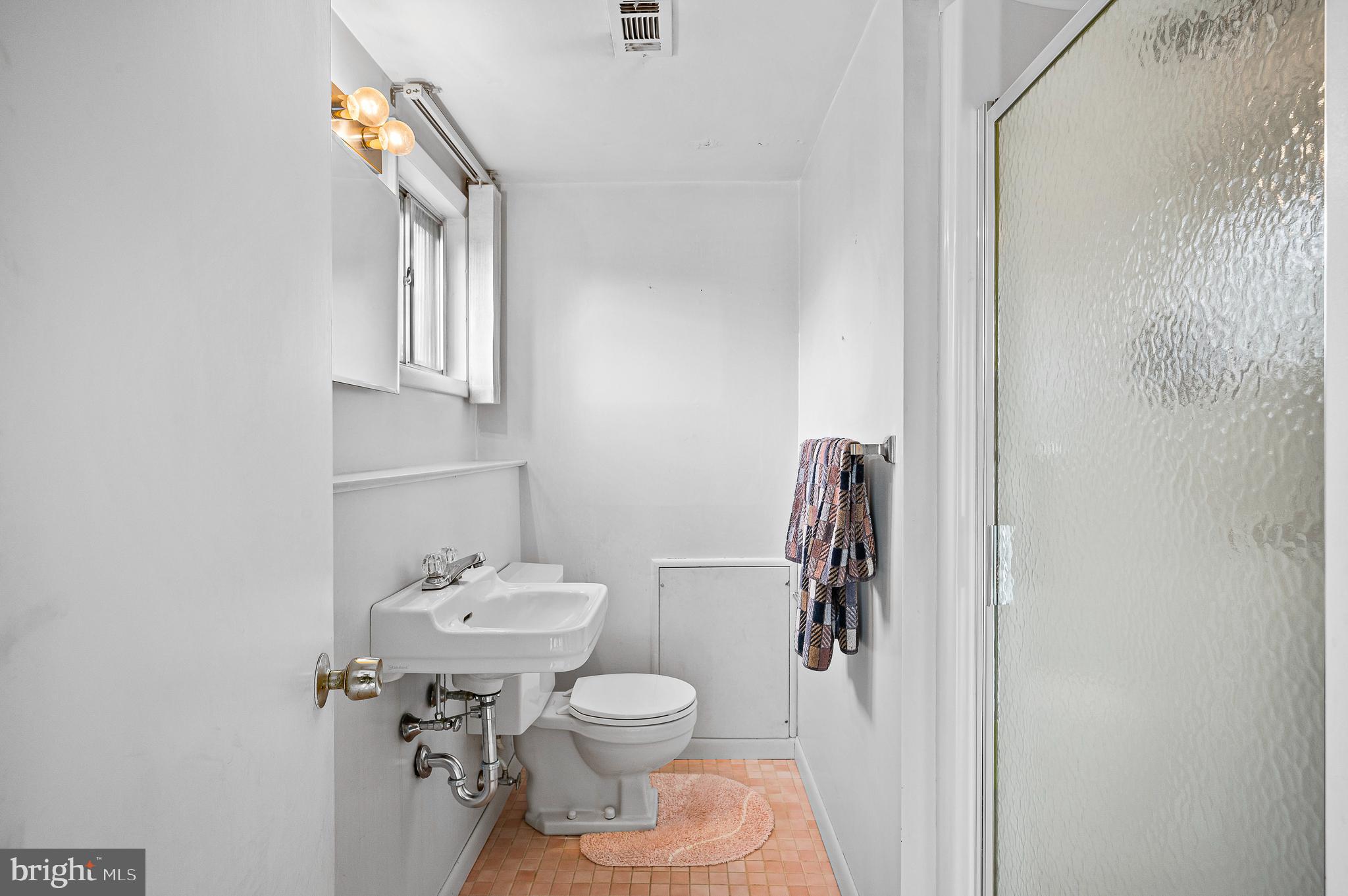 9 Stephen Drive Glendora, NJ 08029 - Photo 25 of 29 Lower level full bath