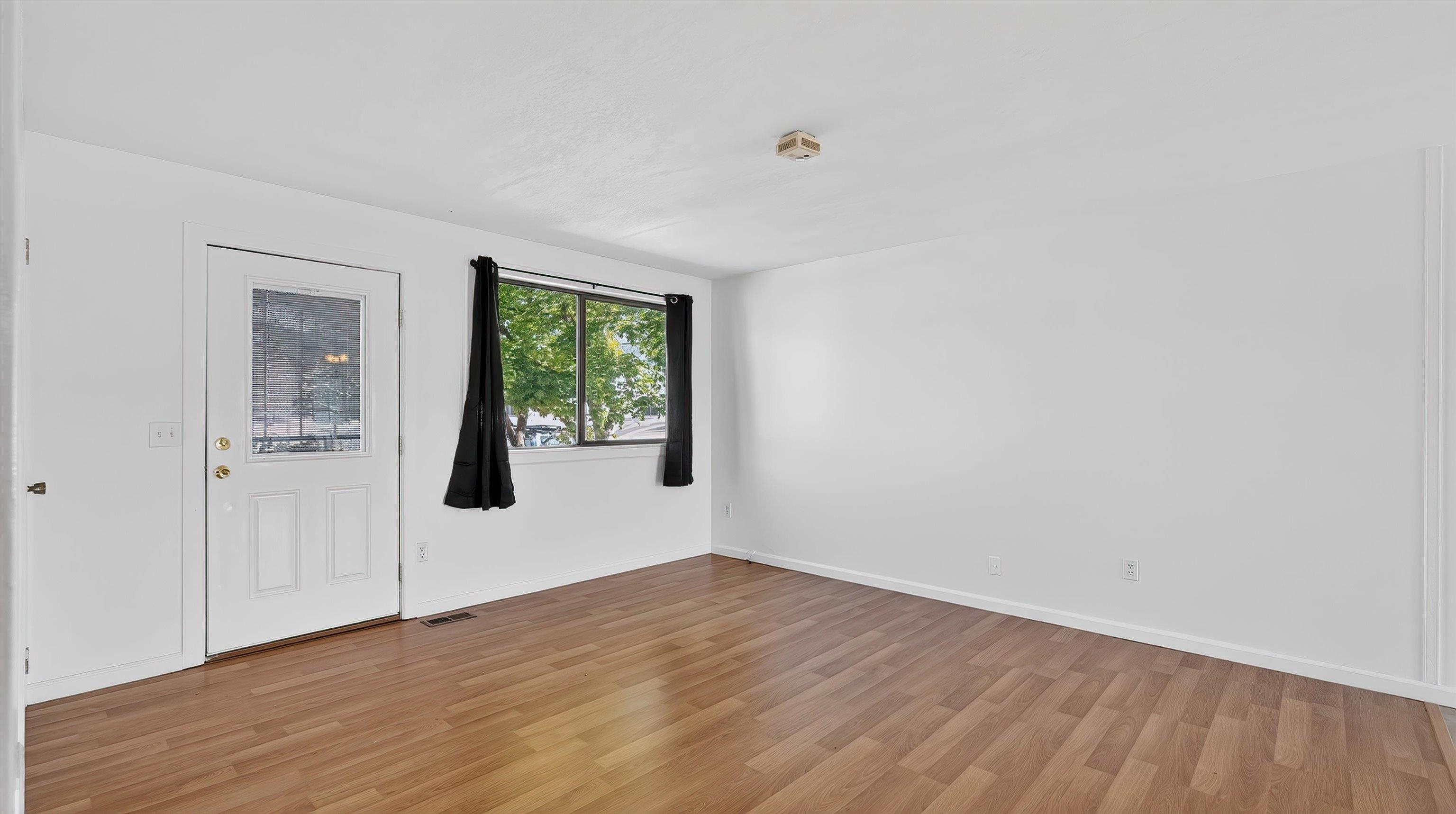 5012 East Commerce Avenue Spokane, WA 99212 - Photo 4 of 23