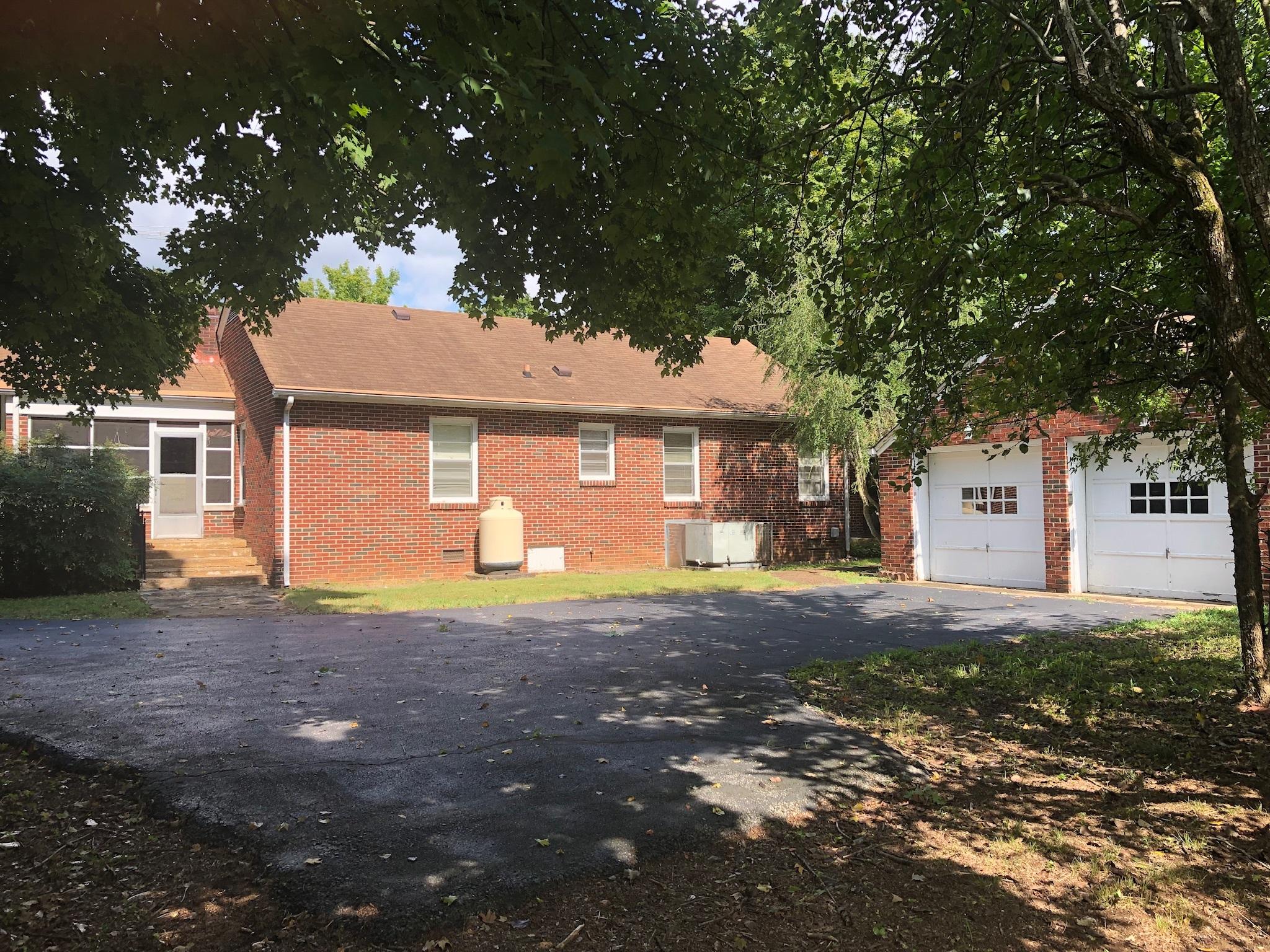 3602 Redding Road Chattanooga, TN 37415 - Photo 2 of 40 IMG_6545