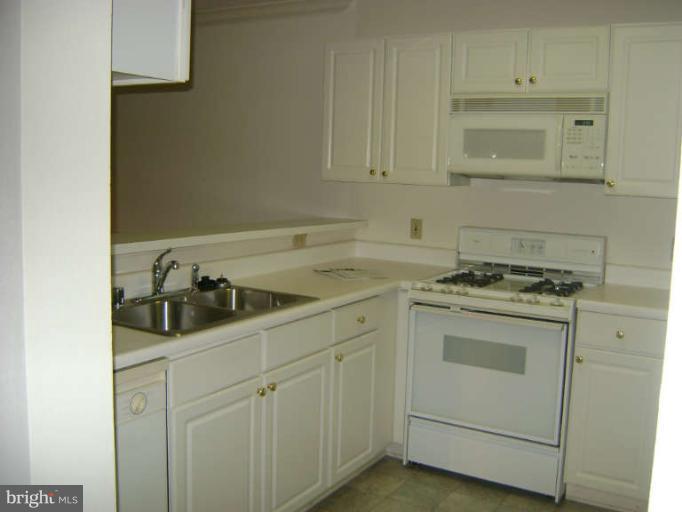 608 Churchill Road, Unit F Bel Air, MD 21014 - Photo 4 of 30 Kitchen