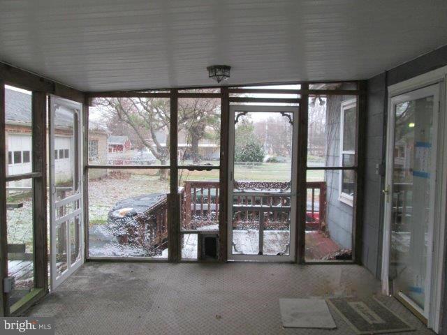 8109 Shore Road Baltimore, MD 21219 - Photo 17 of 20 Interior (General)