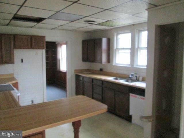 8109 Shore Road Baltimore, MD 21219 - Photo 10 of 20 Kitchen