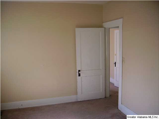 4645 Terrace R Birmingham, AL 35208 - Photo 13 of 14