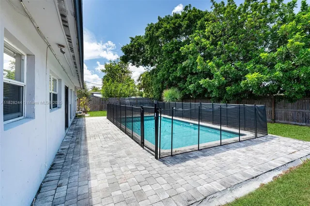 $412,000 | 811 Evergreen Drive, Lake Park, FL 33403