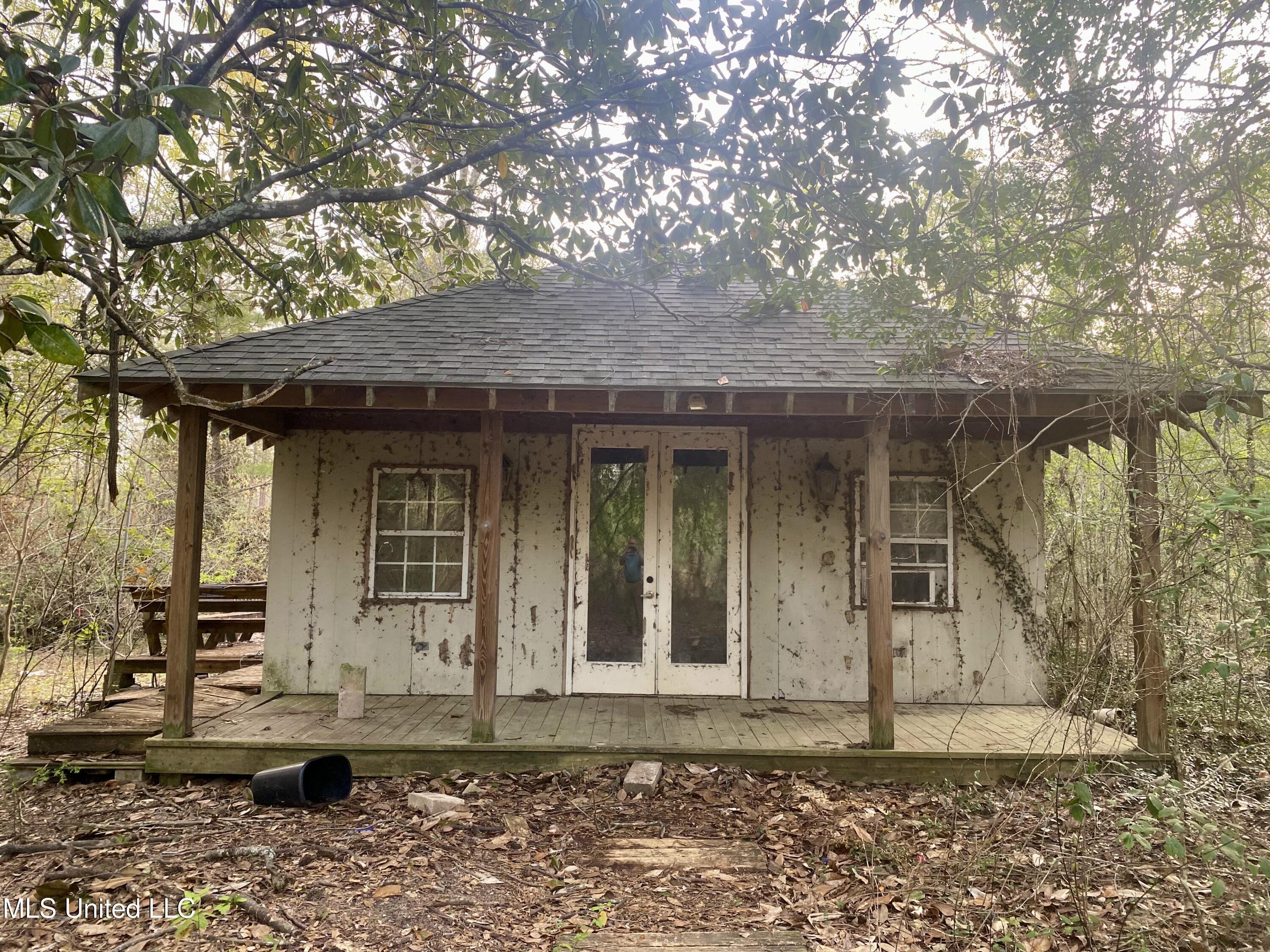 19 East Wire East Road Perkinston, MS 39573 - Photo 1 of 13 House
