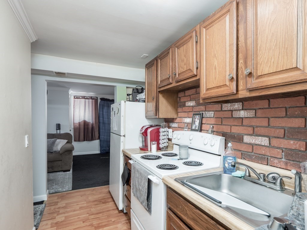 21 Maple Avenue Rutland, MA 01543 - Photo 7 of 37