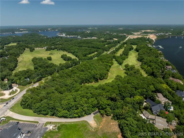 $1,395,000 | 128 Palisades Yacht Clb Drive, Unit 2, Lake Ozark, MO 65049