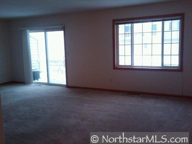 1567 County Rd D East, Unit H Maplewood, MN 55109 - Photo 7 of 8 Gallery Image 7