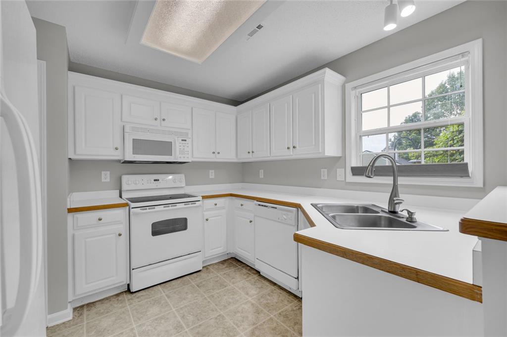 1305 Manning Way Monroe, GA 30656 - Photo 16 of 38